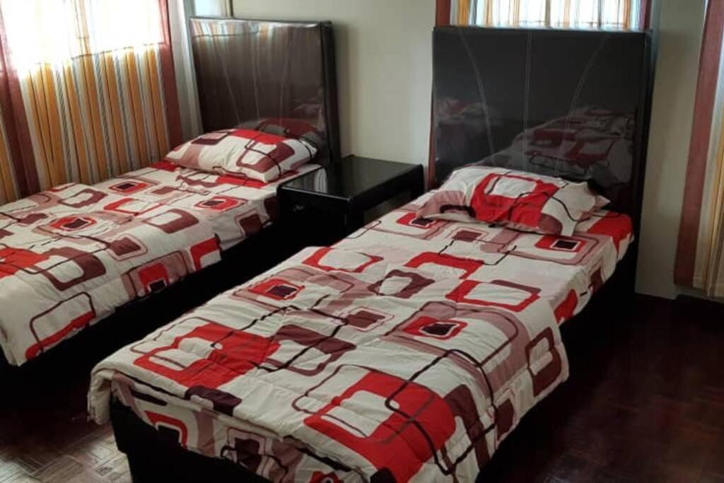 J & I Homestay Sibu Eksteriør bilde